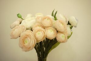 シリコン豊胸の丸型と涙型の違いは何ですか？