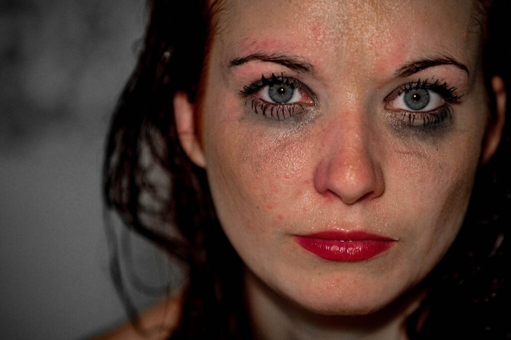 社会人1年目のバスト整形術後、痛み止めはいつまで飲むべき？